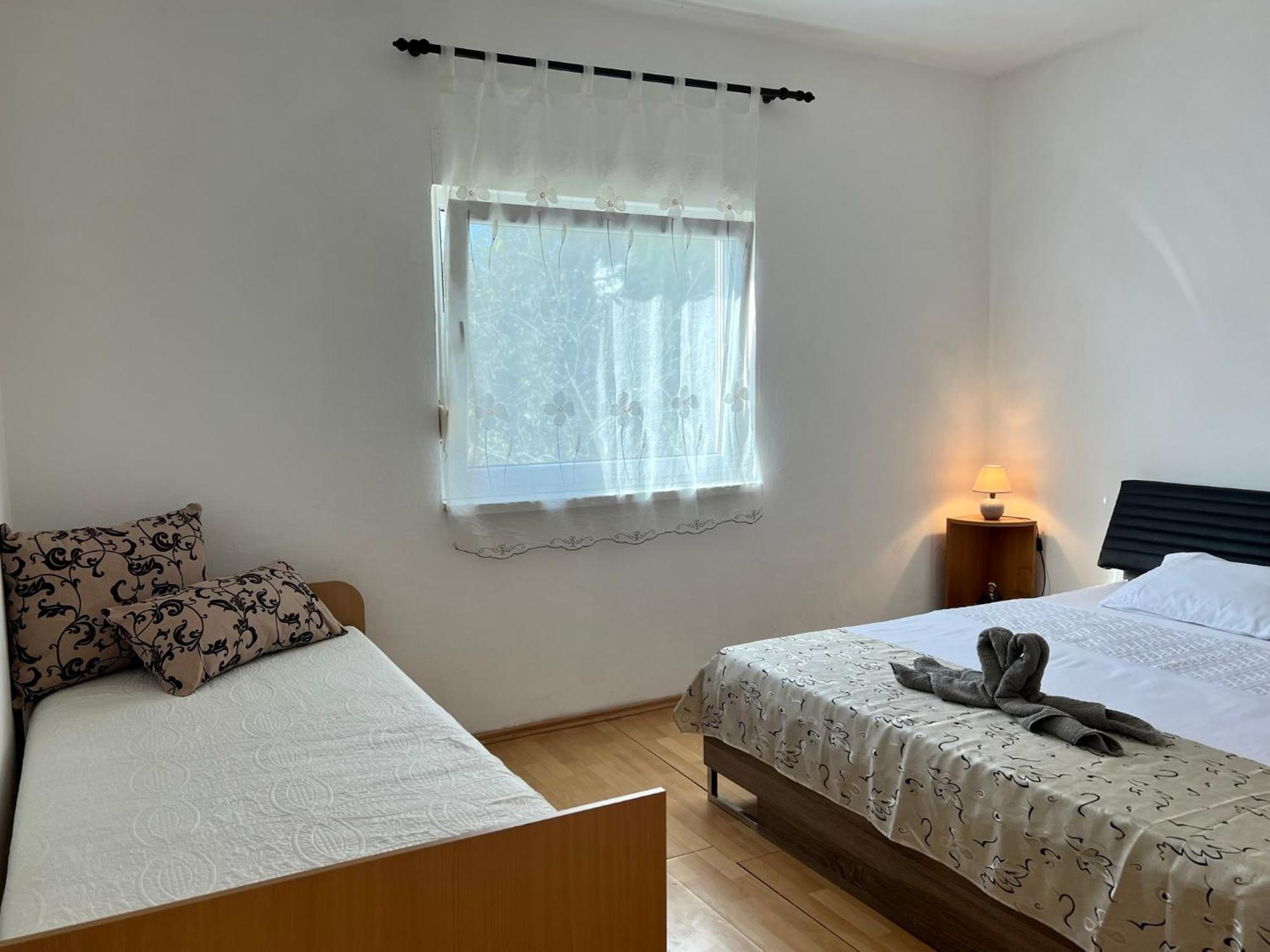 Apartments Monika Бибинє Екстер'єр фото