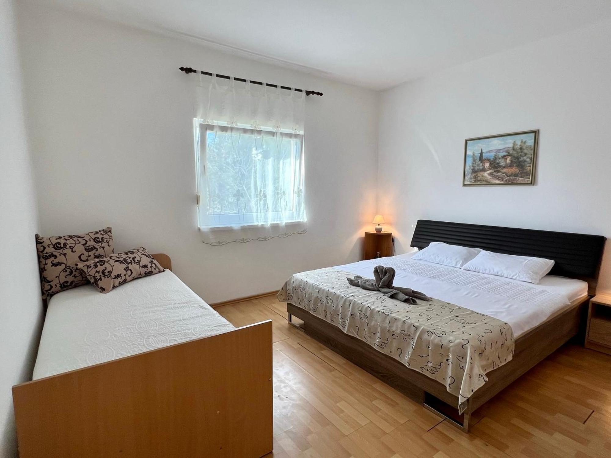 Apartments Monika Бибинє Екстер'єр фото